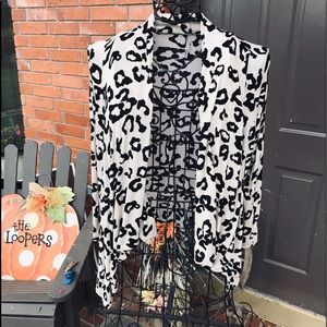 Voll Women’s XL Wrap Around Top